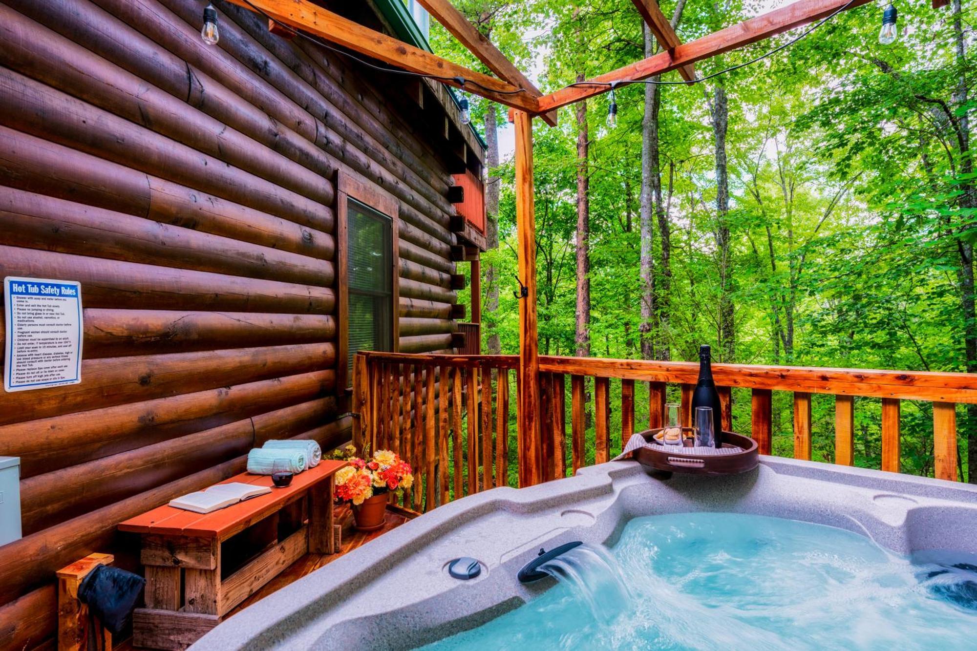 Cabin In A Gated Resort With Seasonal Resort Pool Pigeon Forge Exterior foto